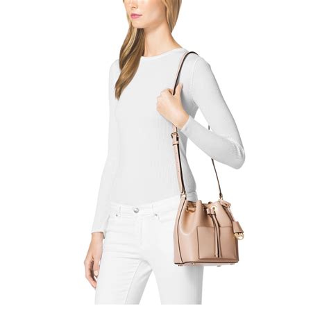 greenwich medium saffiano leather bucket bag michael kors|Greenwich Medium Saffiano Leather Shoulder Bag .